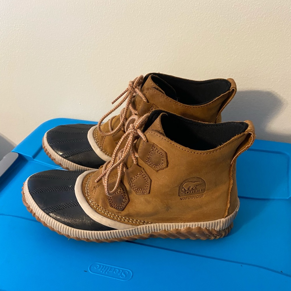 Sorel waterproof duck boots
